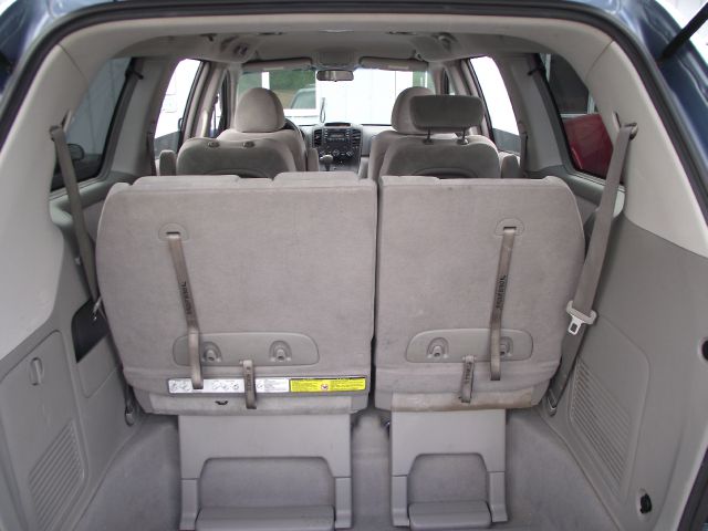 Kia Sedona 2006 photo 2