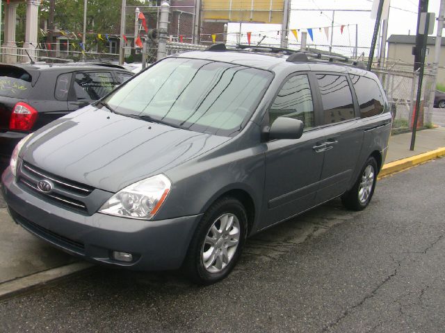 Kia Sedona 2006 photo 1