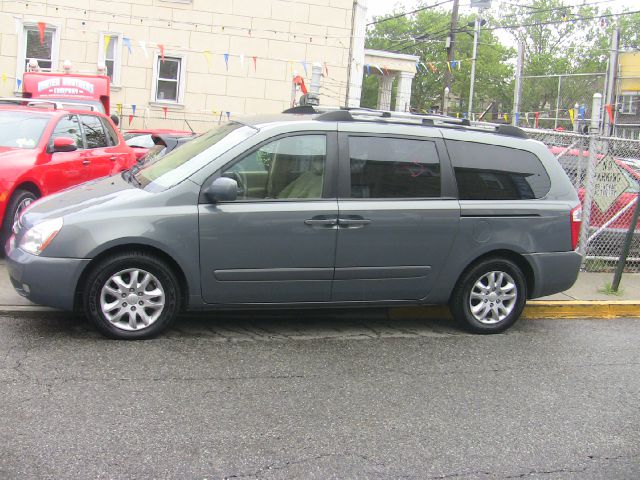 Kia Sedona 2006 photo 3