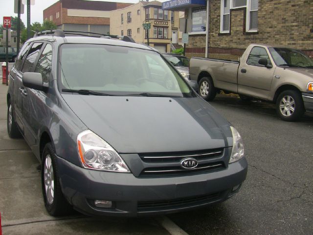 Kia Sedona 2006 photo 4