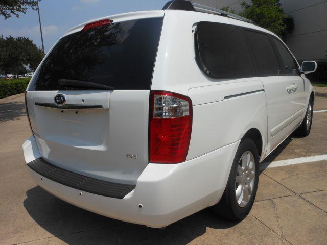 Kia Sedona 2006 photo 1