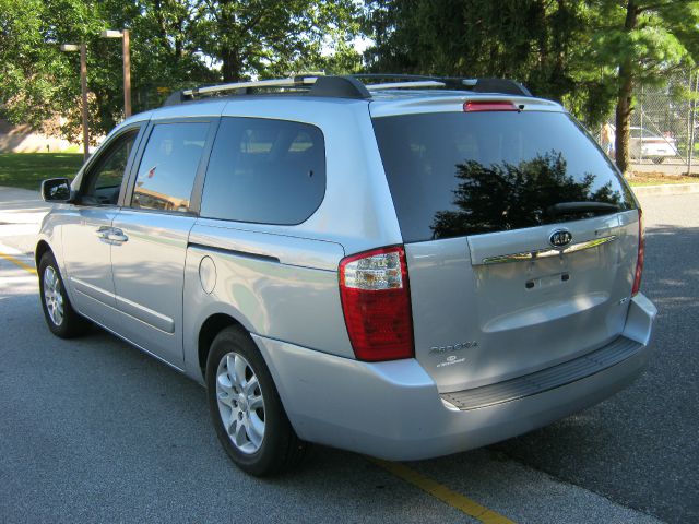 Kia Sedona 2006 photo 3