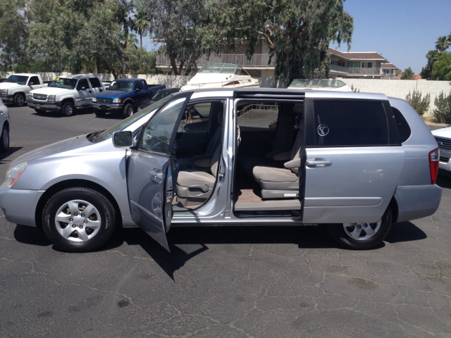 Kia Sedona Elk Conversion Van MiniVan