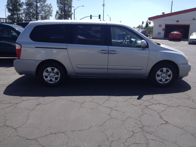 Kia Sedona 2006 photo 6