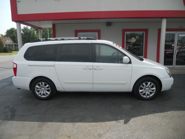 Kia Sedona 2006 photo 4