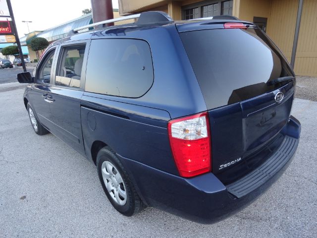 Kia Sedona 2006 photo 18