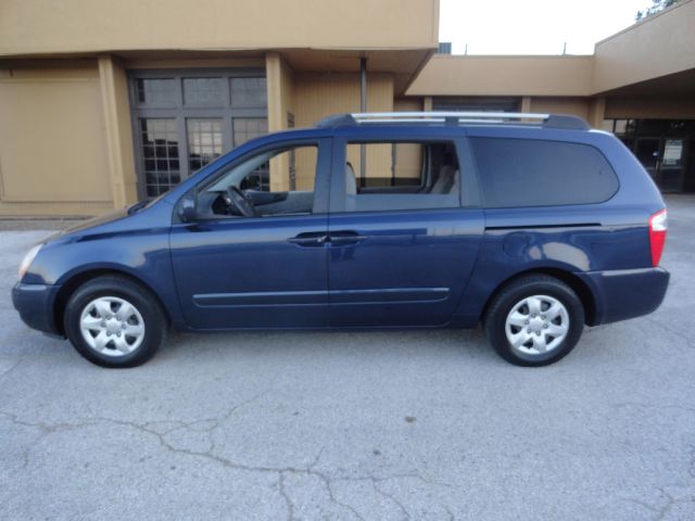 Kia Sedona 2006 photo 20