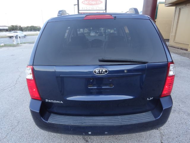 Kia Sedona 2006 photo 24