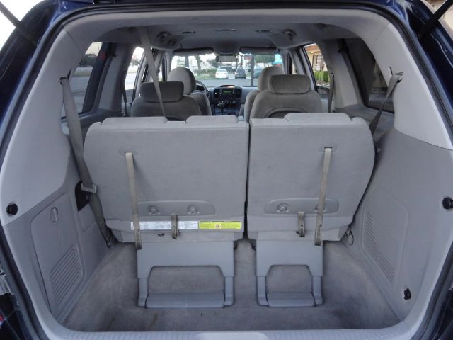 Kia Sedona 2006 photo 28