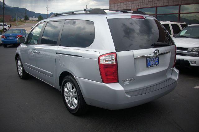 Kia Sedona 2006 photo 4