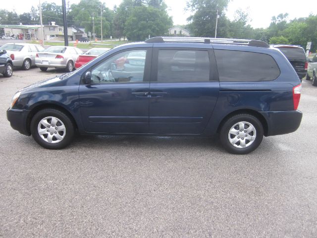 Kia Sedona 2006 photo 3