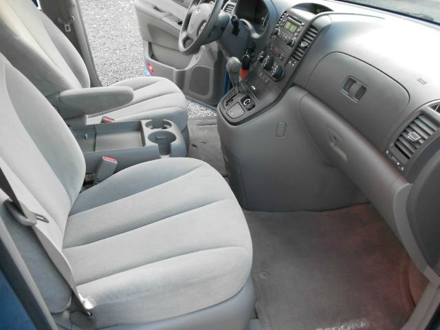 Kia Sedona 2006 photo 4