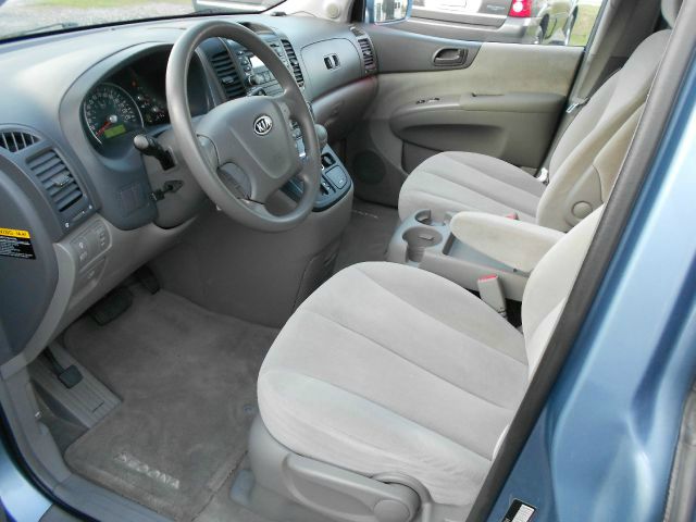 Kia Sedona 2006 photo 6