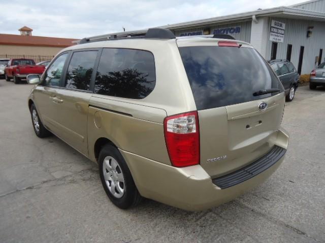 Kia Sedona 2007 photo 1