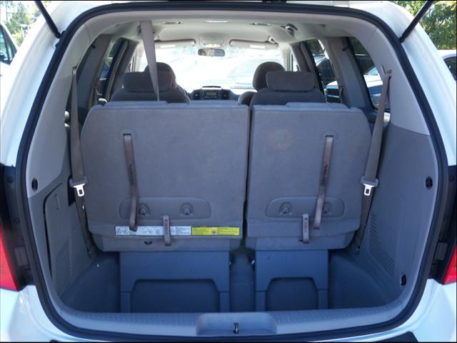 Kia Sedona 2007 photo 5