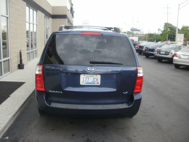 Kia Sedona 2007 photo 1