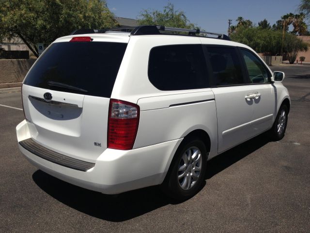 Kia Sedona 2007 photo 4