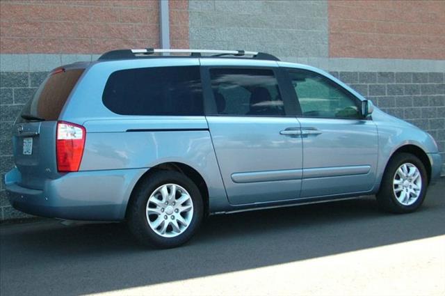 Kia Sedona 2007 photo 11