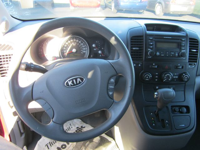 Kia Sedona 2007 photo 3