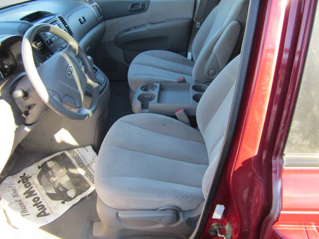 Kia Sedona 2007 photo 4