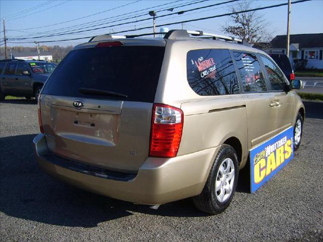 Kia Sedona 2007 photo 2