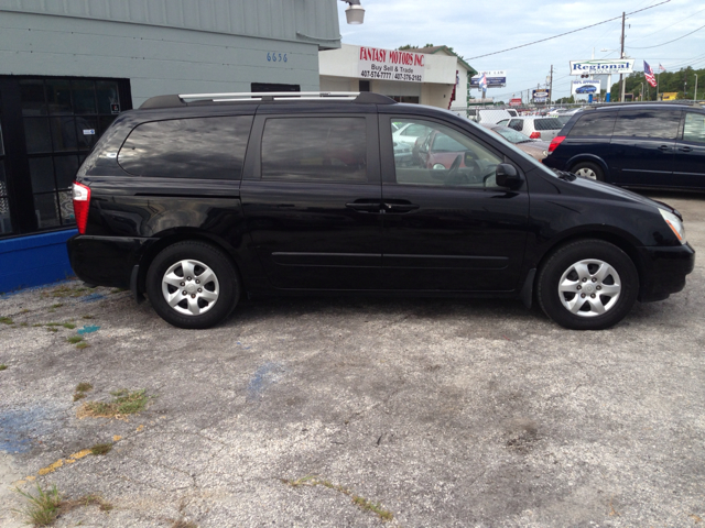 Kia Sedona 2007 photo 1