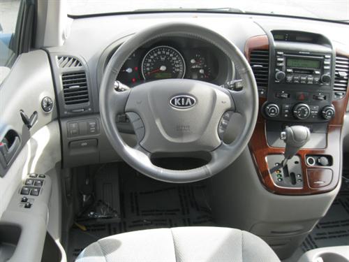 Kia Sedona 2007 photo 3