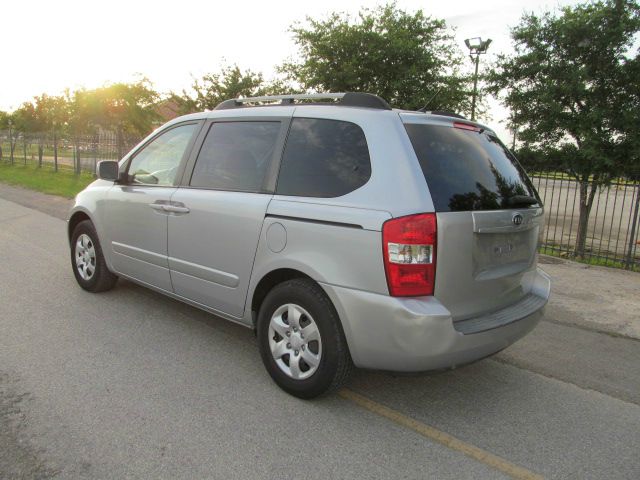 Kia Sedona 2007 photo 1