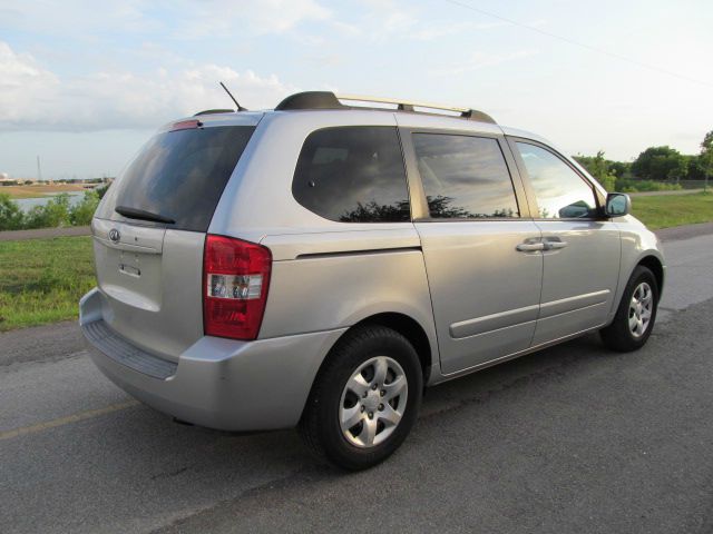 Kia Sedona 2007 photo 2