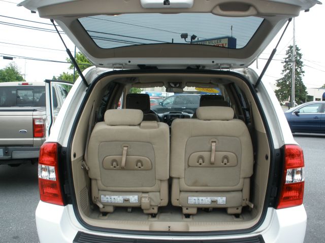 Kia Sedona 2007 photo 10