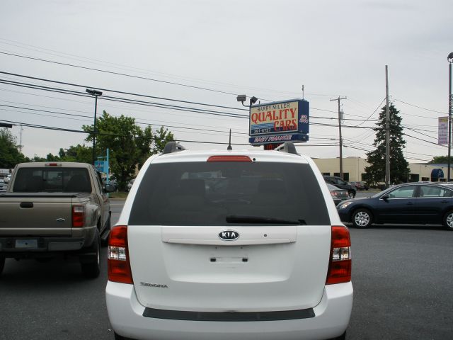 Kia Sedona 2007 photo 3