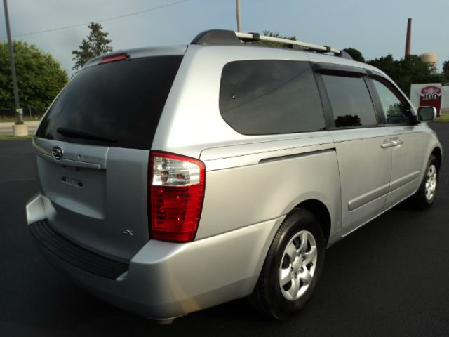 Kia Sedona 2007 photo 1