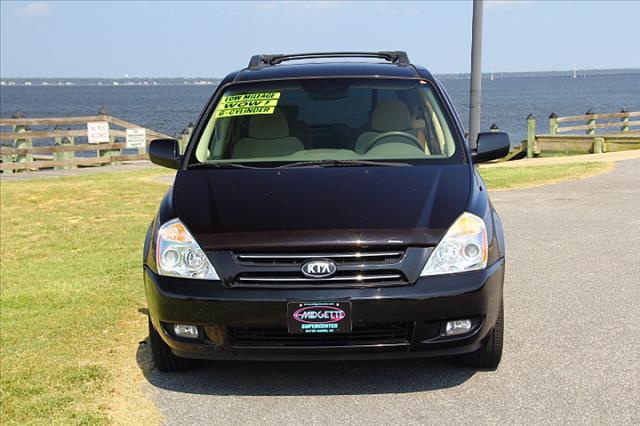 Kia Sedona 2007 photo 2