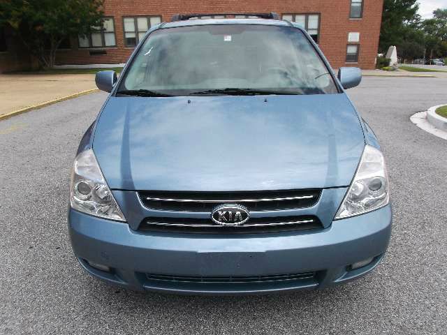 Kia Sedona 2007 photo 4