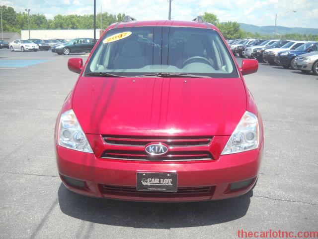 Kia Sedona 2007 photo 10