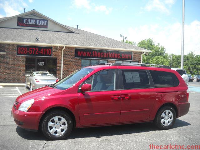 Kia Sedona 2007 photo 19