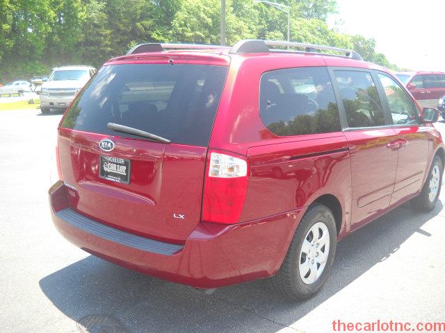 Kia Sedona 2007 photo 2