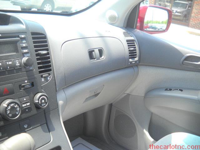 Kia Sedona 2007 photo 3