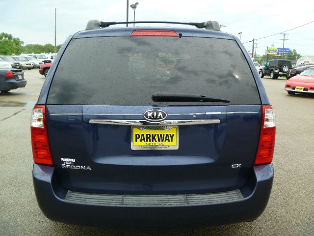 Kia Sedona 2007 photo 19