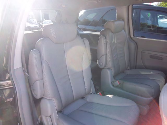 Kia Sedona 2007 photo 4