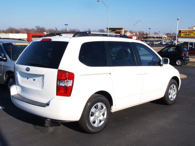 Kia Sedona 2008 photo 3