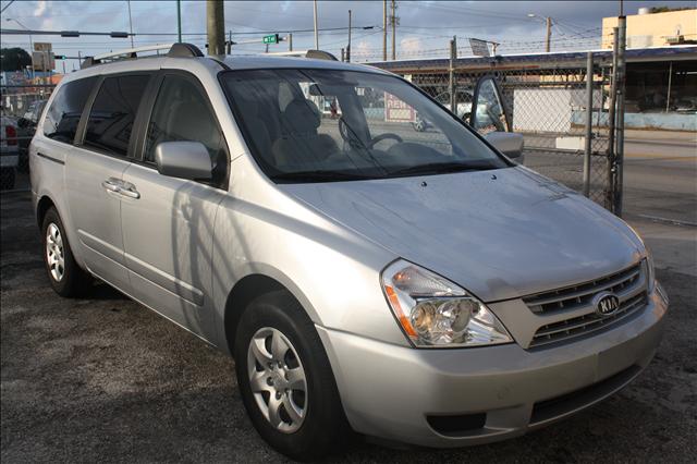 Kia Sedona 2.5sone Owner MiniVan