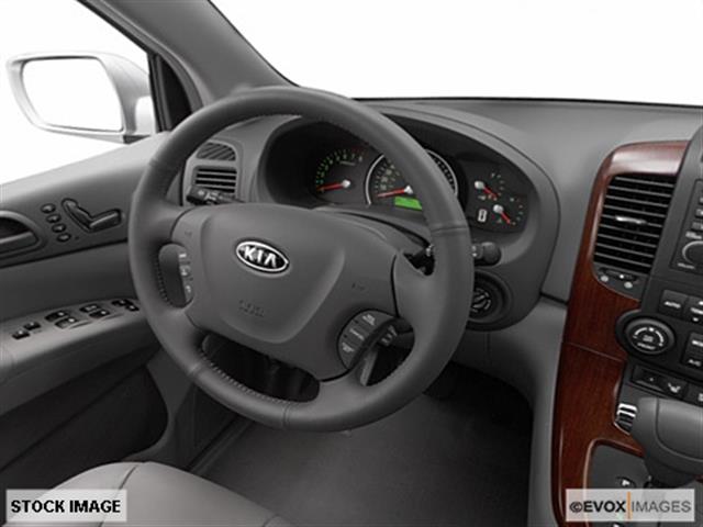 Kia Sedona 2008 photo 10