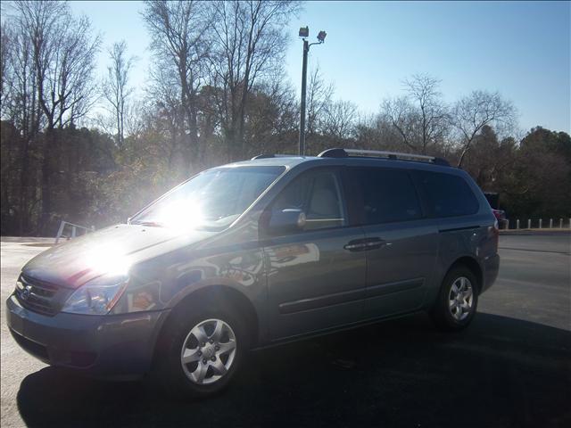 Kia Sedona 2.5sone Owner MiniVan