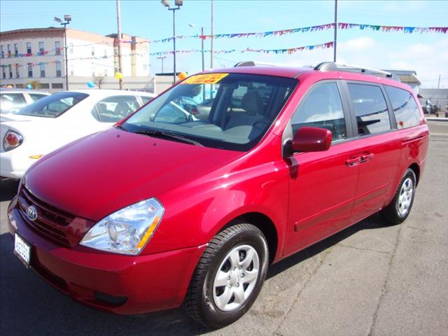 Kia Sedona 2008 photo 2