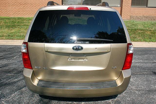 Kia Sedona 2008 photo 3