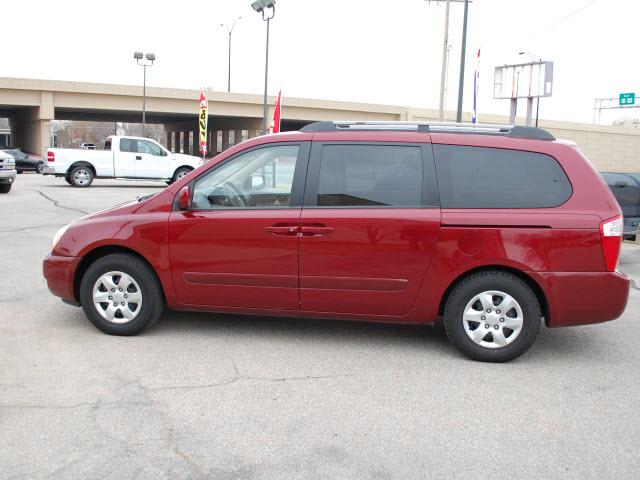 Kia Sedona 2008 photo 1