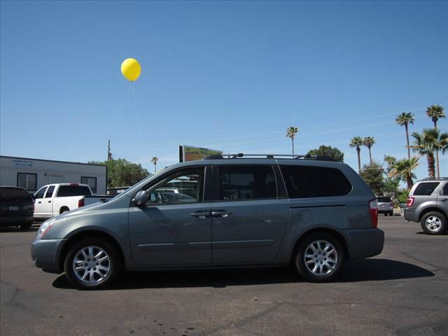 Kia Sedona Crew Cab 4x4 Shortbox MiniVan