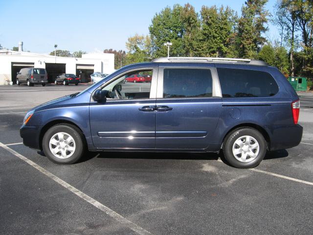 Kia Sedona 2008 photo 4