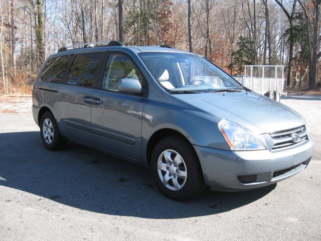 Kia Sedona 2008 photo 3